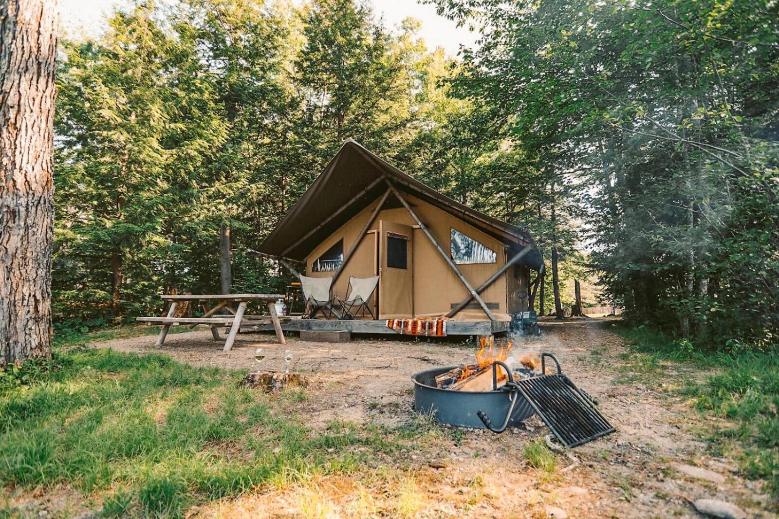Huttopia White Mountains Albany Esterno foto